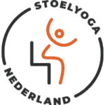 Wij zijn opgeleid en aangesloten bij Stoelyoga Nederland